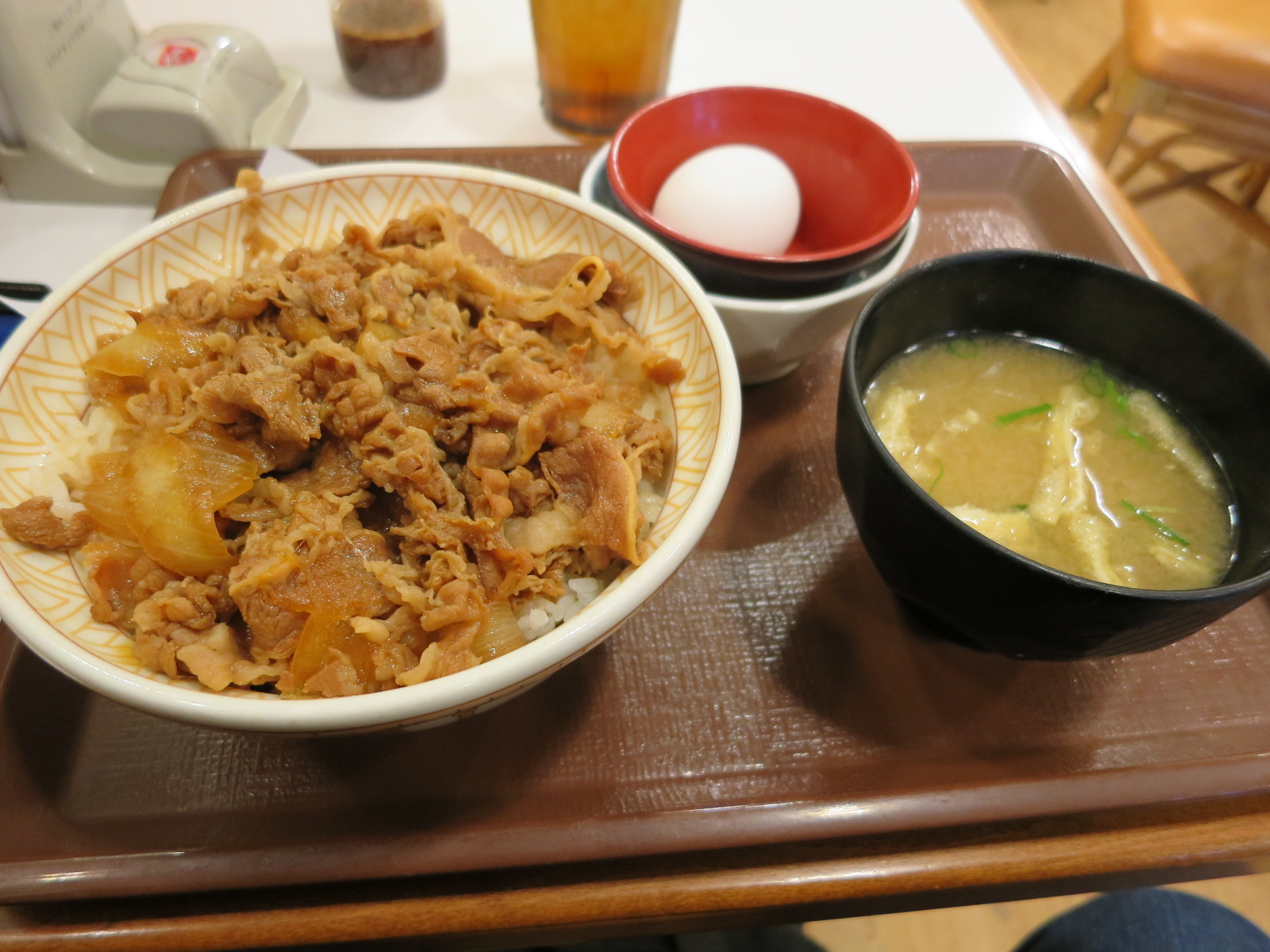 悲報 たまごかけごはん朝食が値上げだなんて すき家の朝食がリニューアル 僕と磁石と乾電池