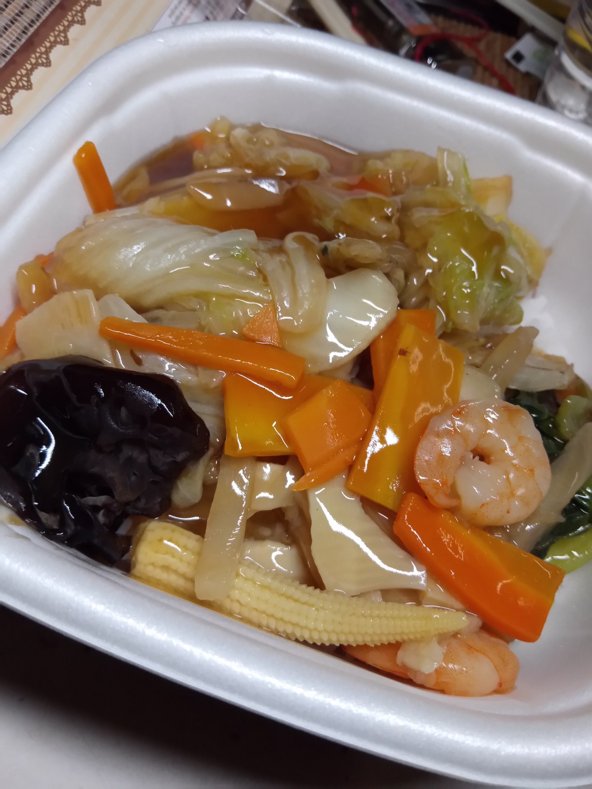 野菜たっぷりコクうま リニューアルしたセブンイレブンの中華丼を食べてみた 僕と磁石と乾電池