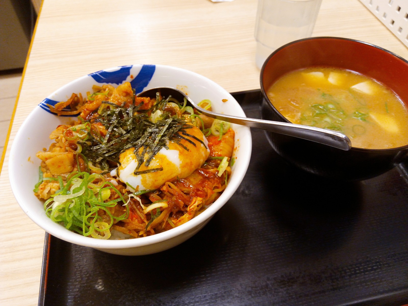復活 松屋の 豚 ビビン丼 僕と磁石と乾電池