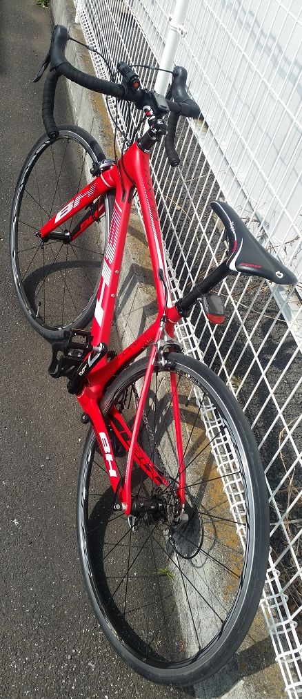 BH Quartz 105 2016年モデル [ホワイト/レッド] BH Bikes Quartz 105