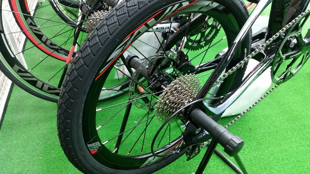 Savane サヴァーン カーボン折りたたみ自転車 考慮 あかまる走れ Savane サヴァーン カーボン折りたたみ自転車 考慮 あかまる走れ