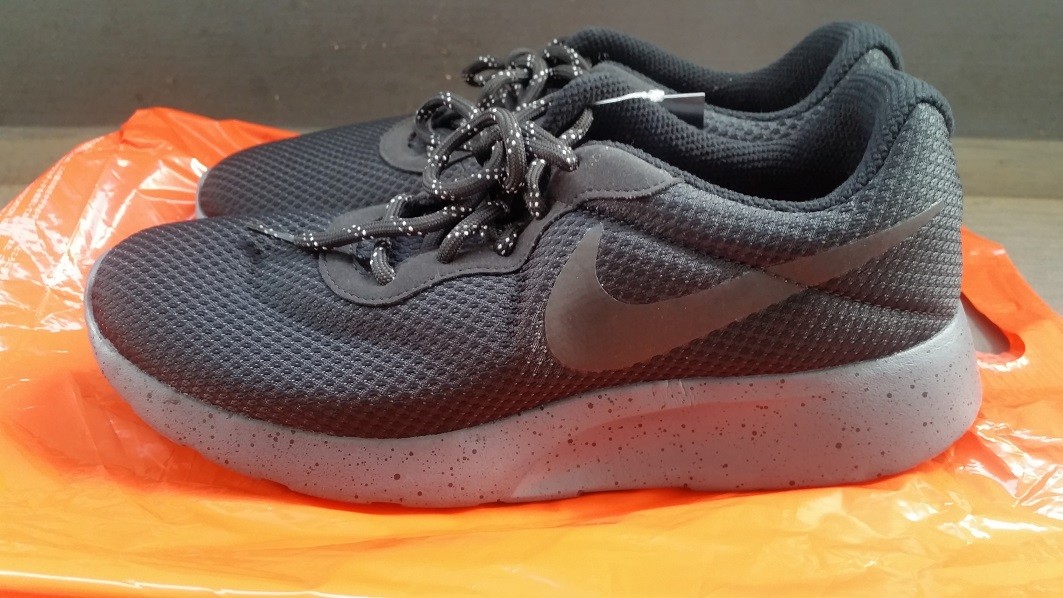 ナイキ タンジュンse Nike Tanjun Se あかまる走れ ナイキ タンジュンse Nike Tanjun Se あかまる走れ