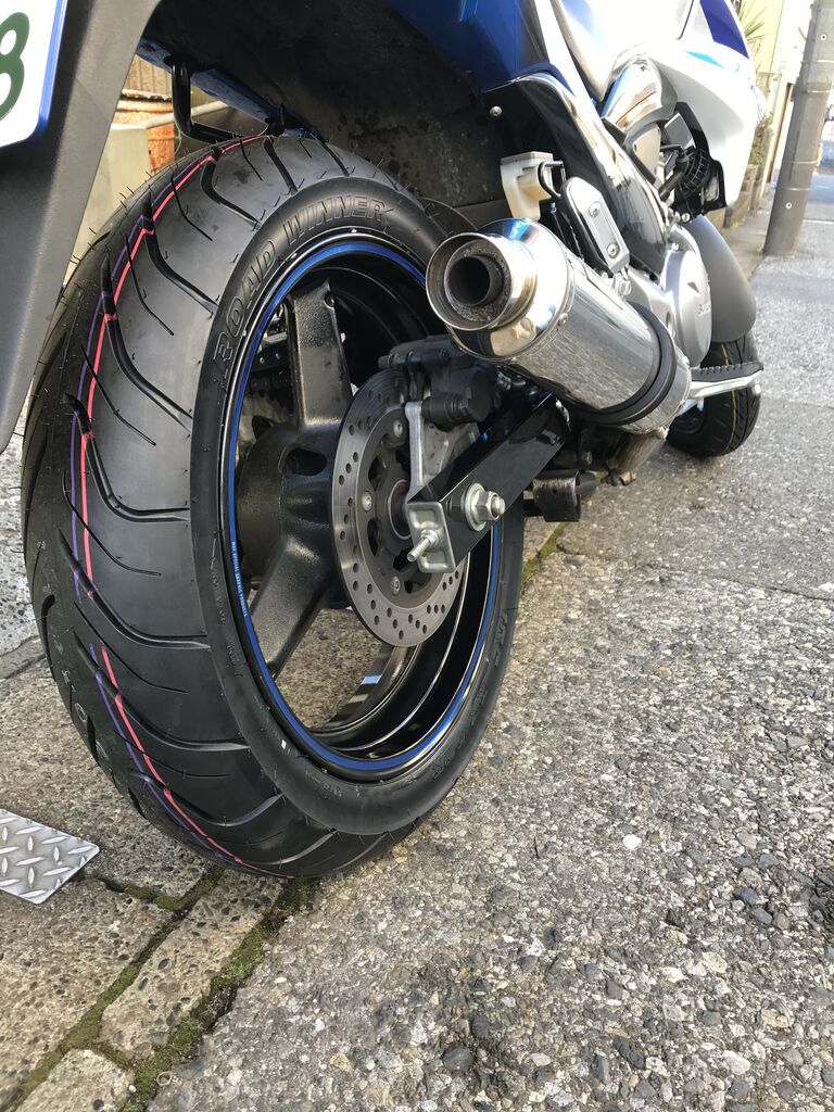 Gsr250 フロントが左右に揺れる 手放しで暴れる件 猫のgsr 活動日誌