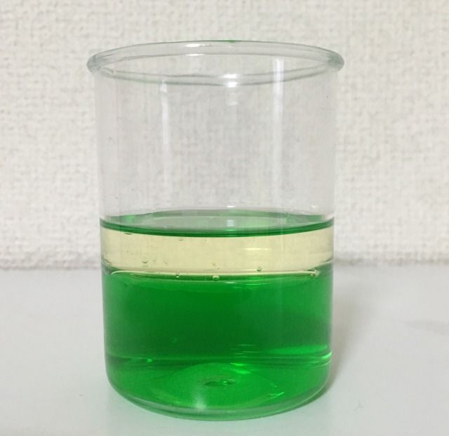 キッチンですぐにできるお手軽実験 水 油 塩が見せる芸術 博物館レポと理科っぽいなにか