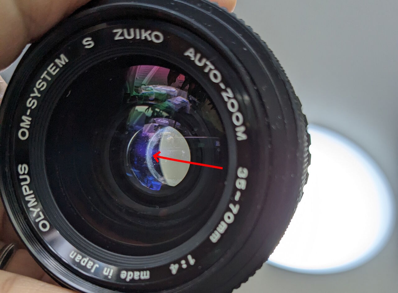 OLYMPUS OM-SYSTEM S ZUIKO AUTO-ZOOM 35-70mm F4 を清掃する : ねこ