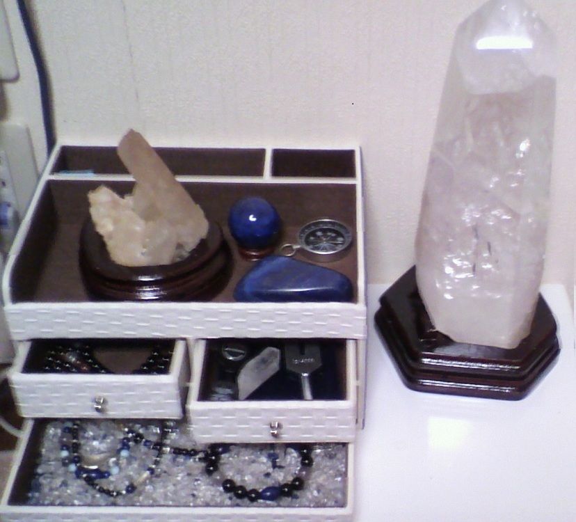 パワーストーン 置き場所作りました 人生楽なく苦だらけさ