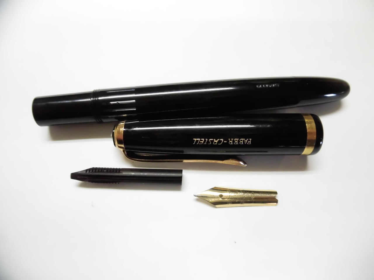 FABER-CASTELL 5564 14K-585 <M> : 万年筆おやじの備忘録