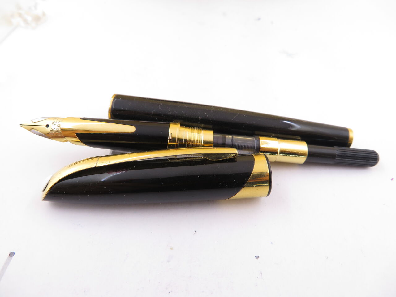 英雄 HERO 172 18K-750 VS PARKER Ellipse : 万年筆おやじの備忘録