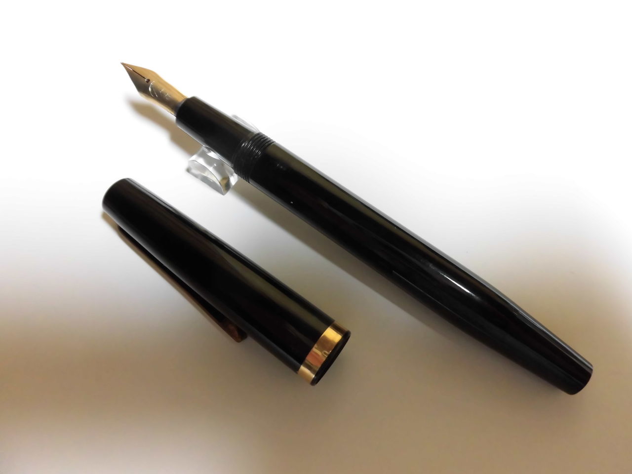 ビンテージ・オマス Studio 14K : 万年筆おやじの備忘録 ビンテージ・オマス Studio 14K : 万年筆おやじの備忘録