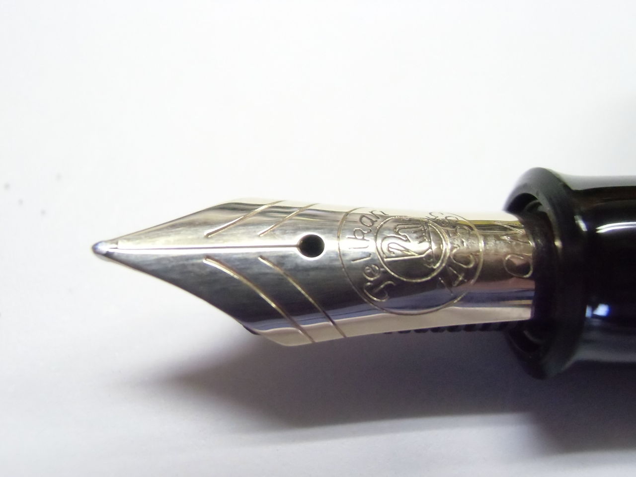 ペリカン　茶縞　OBB 万年筆 中古)Pelikan ペリカン 万年筆 #500N 茶縞 OF（商品ID