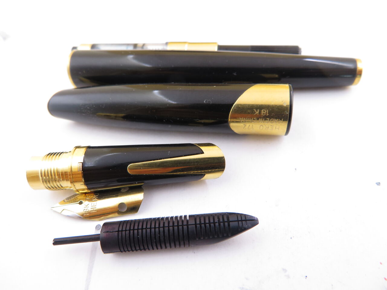 英雄 HERO 172 18K-750 VS PARKER Ellipse : 万年筆おやじの備忘録