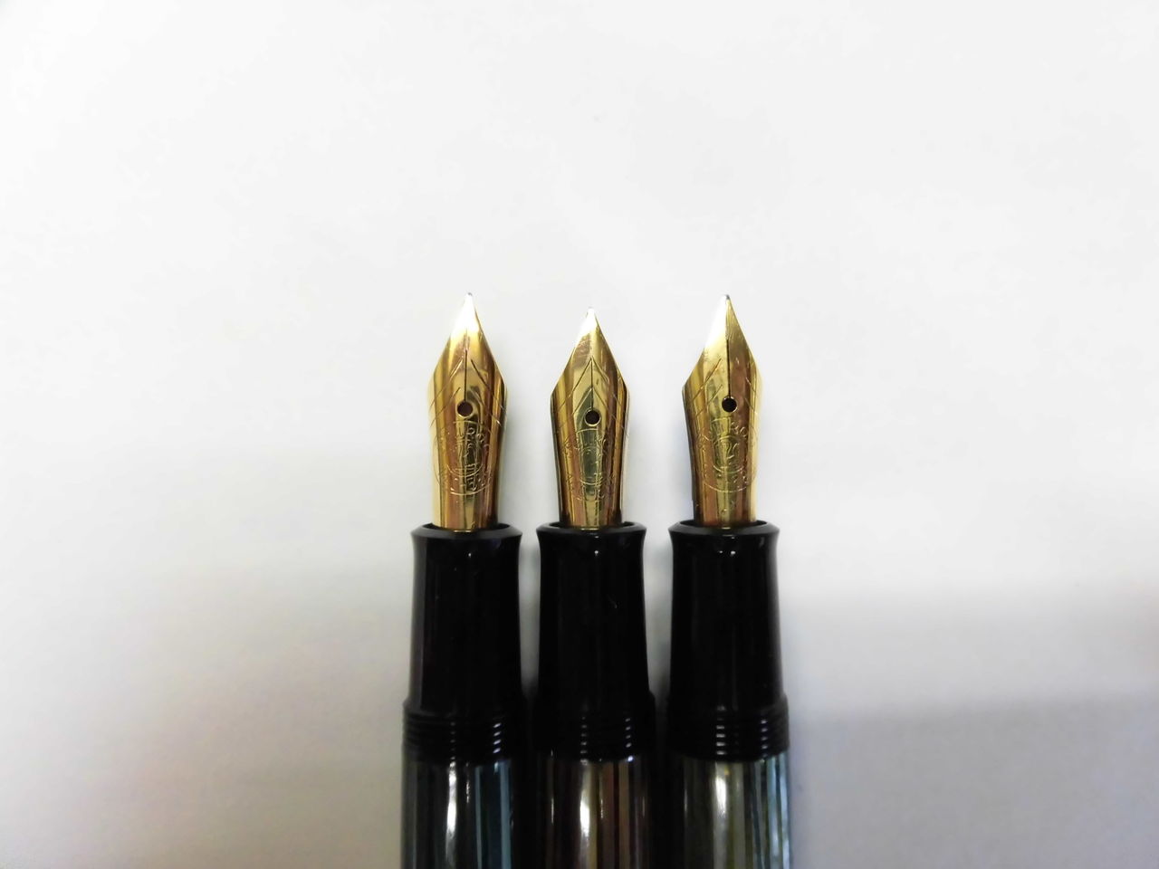 PELIKAN ＃400NNのニブデザイン : 万年筆おやじの備忘録