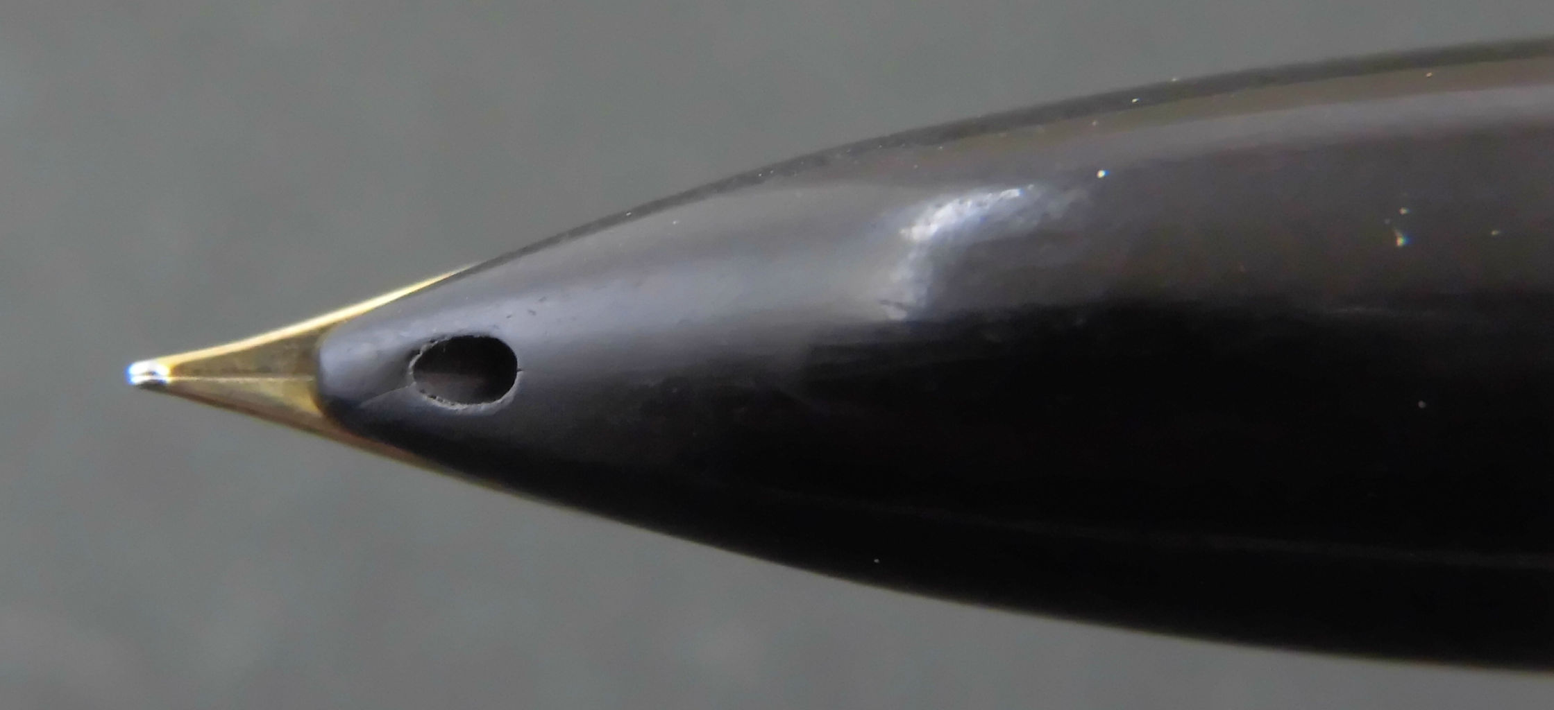 PILOT E-200 14K-585 ＜SOFT＞ : 万年筆おやじの備忘録