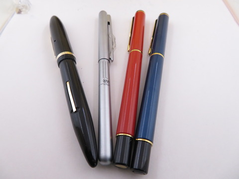 3712a2e8-s.jpg