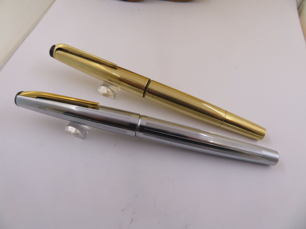 幻のソ連製の銀色のソユーズは二桁のそっくりさん : 万年筆