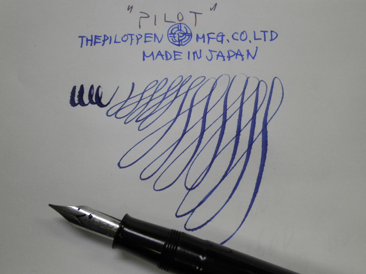フレックス総研だより Vol.15 PILOT 白ペン（4） : 万年筆おやじの備忘録