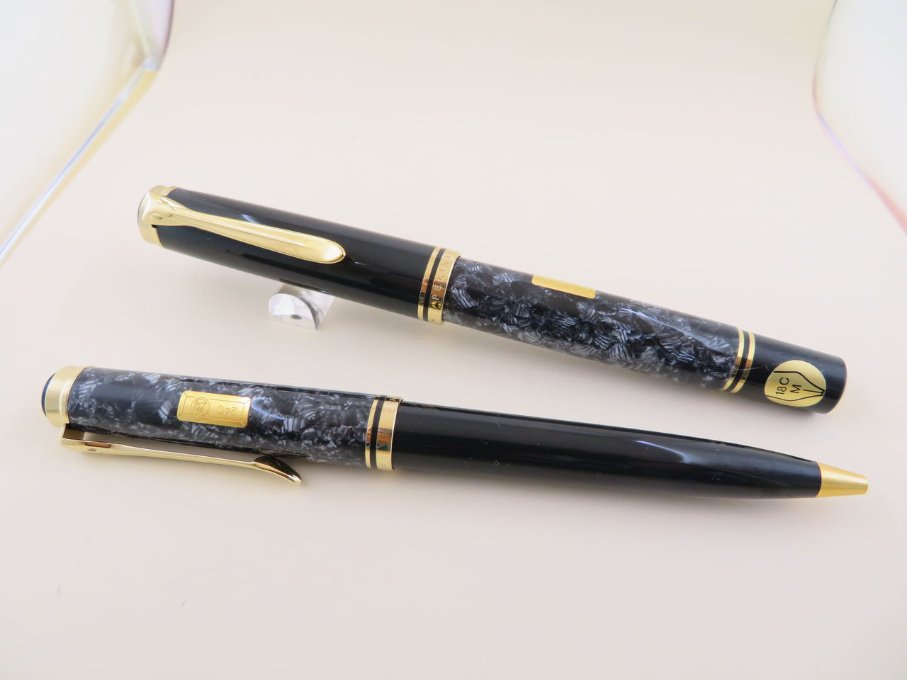 ペリカン ウォールストリート リミテッドエディション 万年筆とボールペン PELIKAN ウオールストリート 18C : 万年筆おやじの備忘録