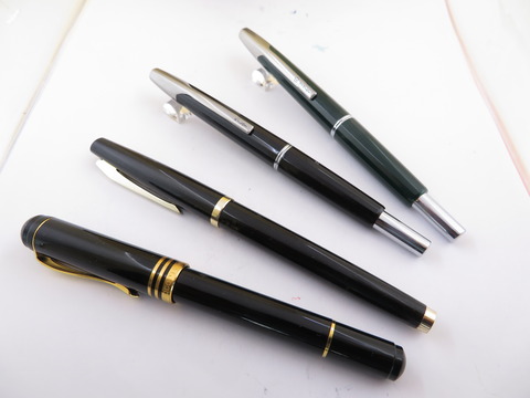 52abee49-s.jpg