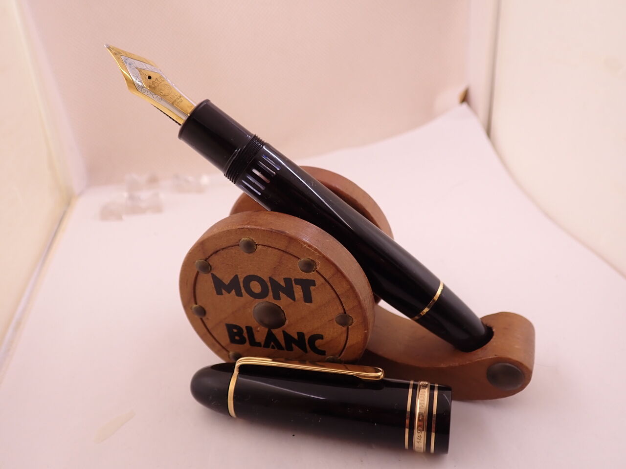 惜別」Montbranc ＃149 70'中金18C＜OB＞ : 万年筆おやじの備忘録