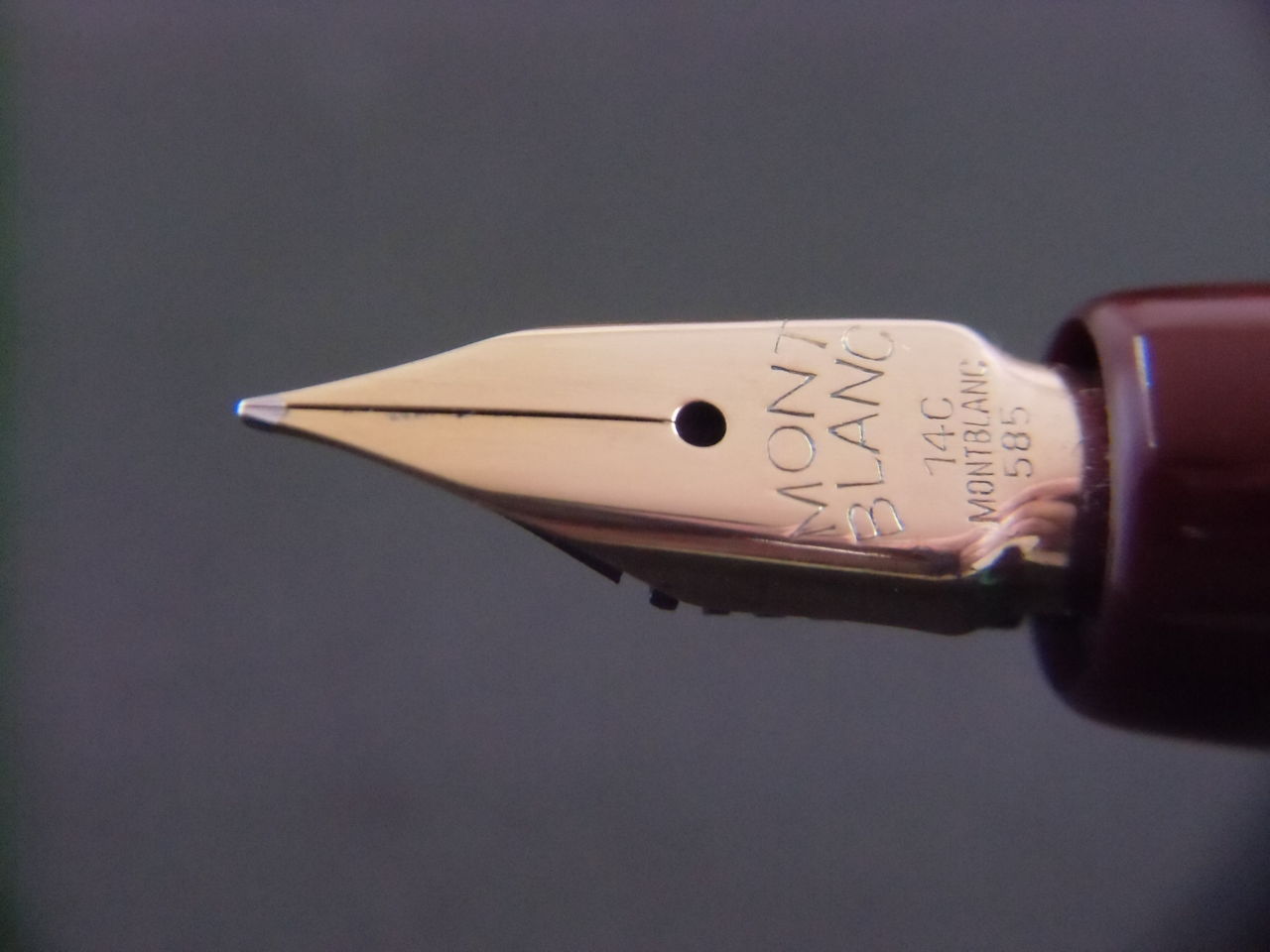 ビンテージ・モンブラン”MONTBLANC 254 赤軸 : 万年筆おやじの備忘録 ビンテージ・モンブラン”MONTBLANC 254 赤軸 : 万年筆おやじの備忘録