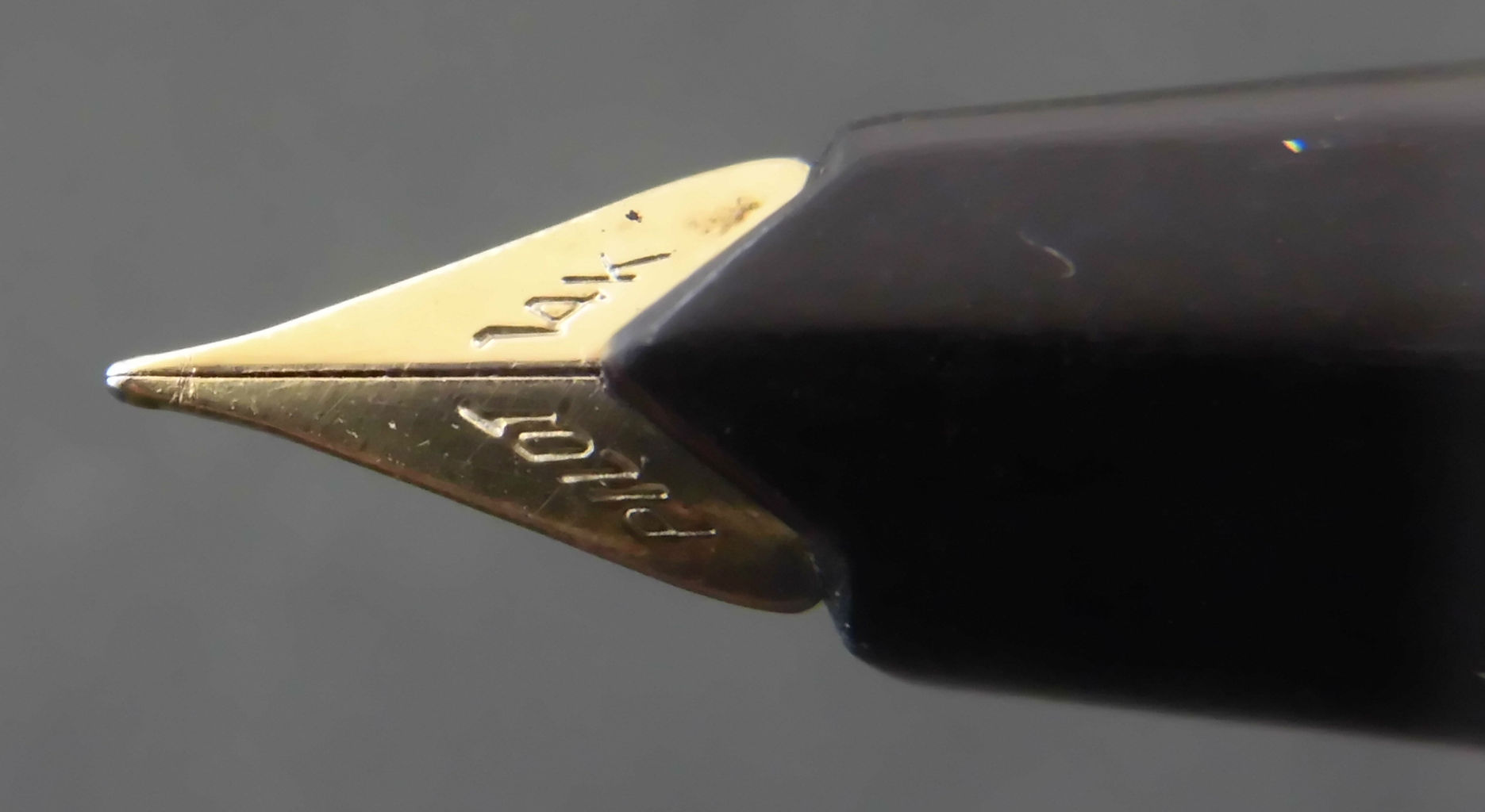 極稀少　パイロットL-100　1964東京オリンピックモデル　14k 万年筆 PILOT L-100V 14K そのB : 万年筆おやじの備忘録