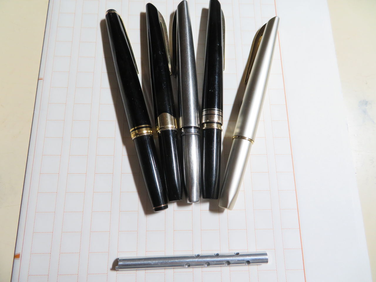 号外」万年筆の分解工具を入手 : 万年筆おやじの備忘録