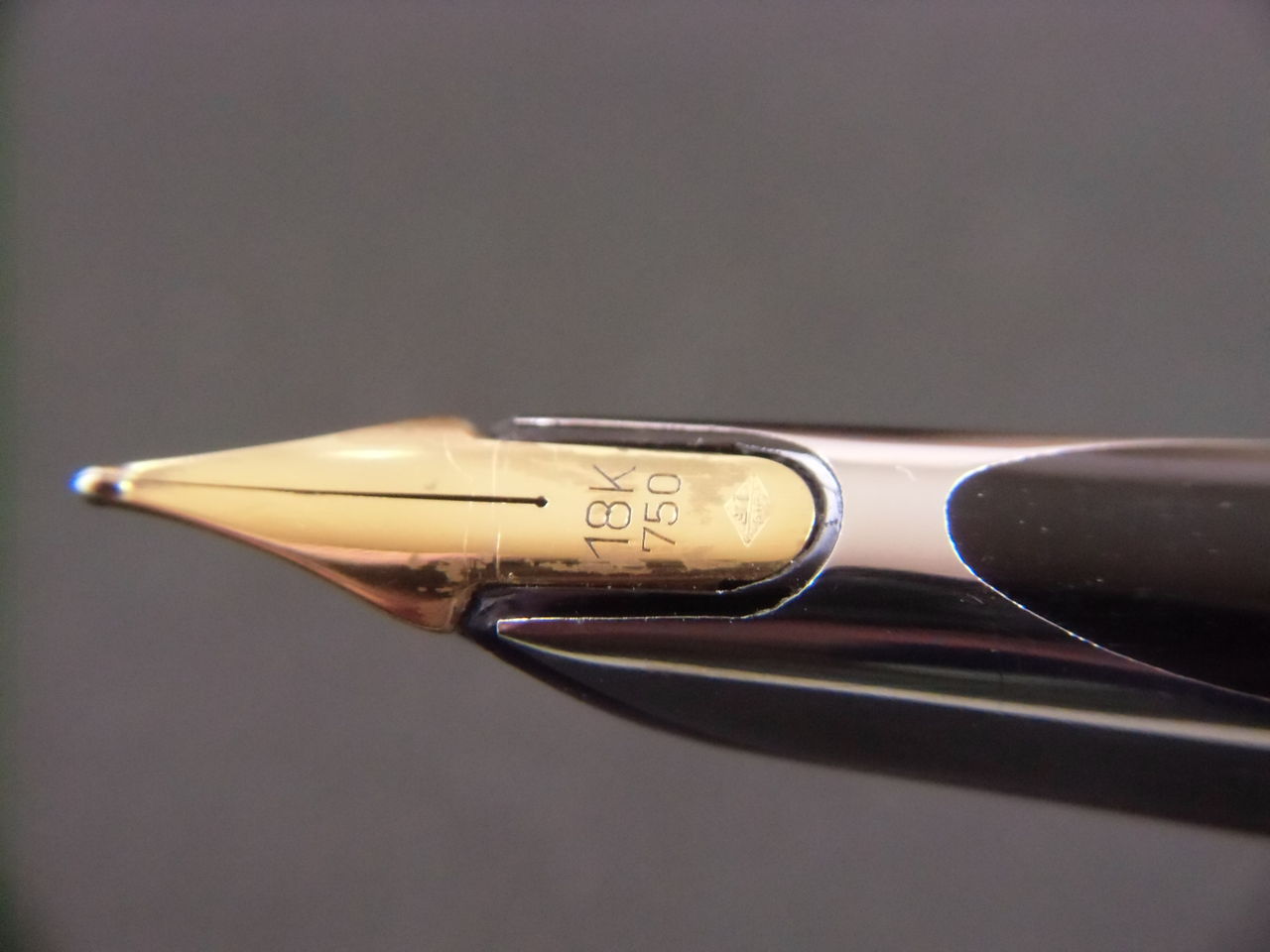 WATERMAN C/F 18K : 万年筆おやじの備忘録 WATERMAN C/F 18K : 万年筆おやじの備忘録