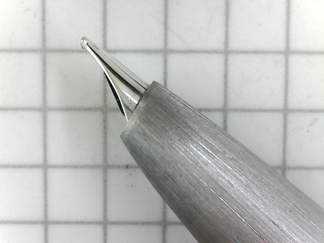 LAMY 2000 14K-585 ＜F＞ : 万年筆おやじの備忘録
