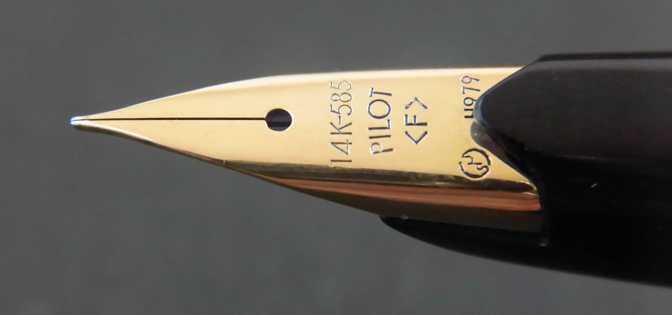 PILOT 最終型エリート 14K-585 金一色 : 万年筆おやじの備忘録