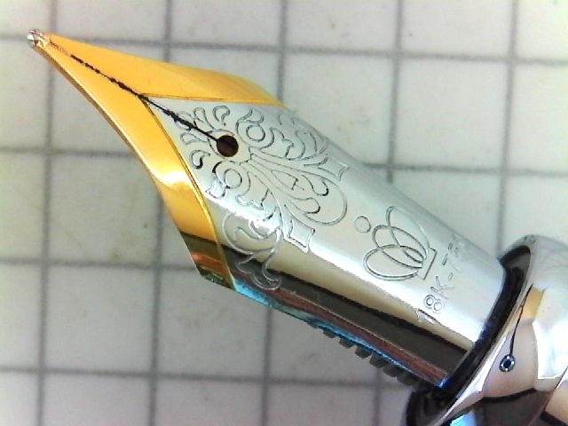 綺麗な中国製万年筆って・・・？ ⑲ REGAL 18K : 万年筆おやじの