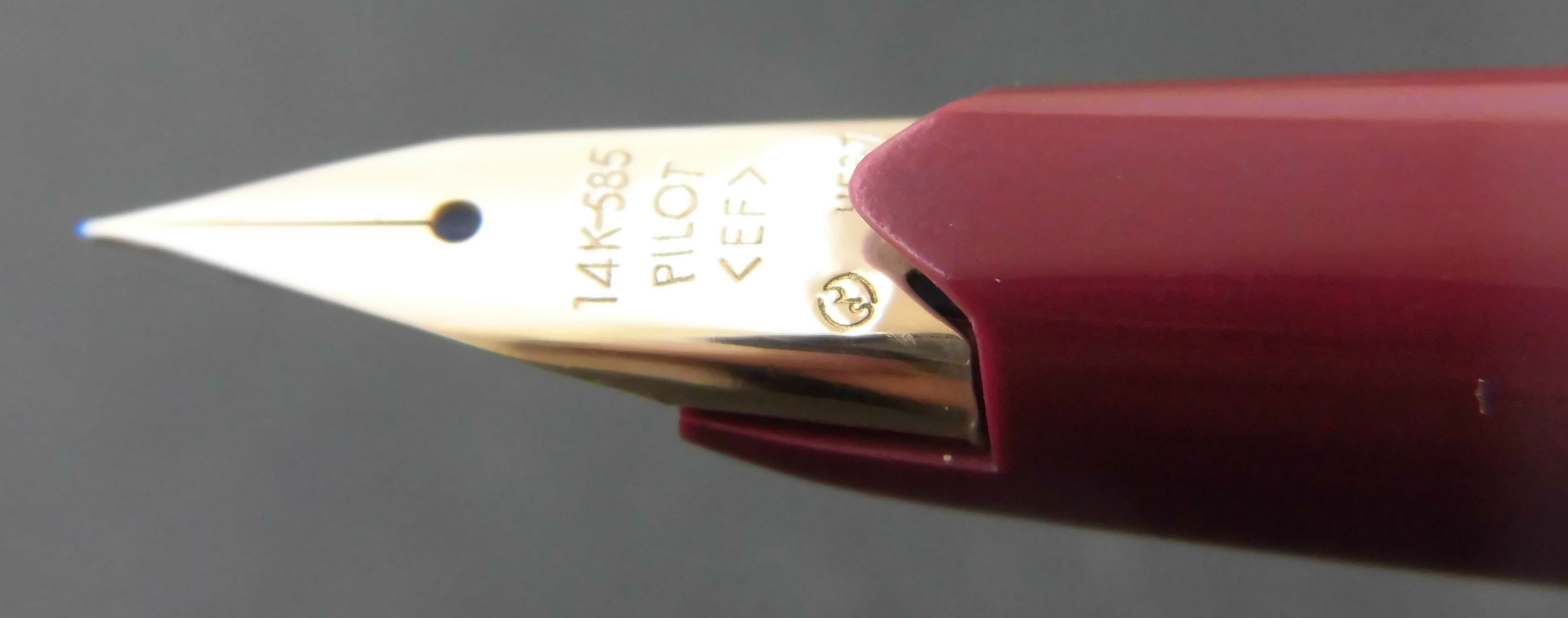PILOT デスクペン 14K-585 ＜EF＞ 赤軸 : 万年筆おやじの備忘録