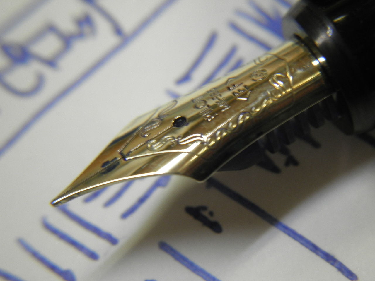 PILOT 万年筆　カスタム　67　ペン先14K　585 F PILOT 67 <EF> 14K-585 : 万年筆おやじの備忘録