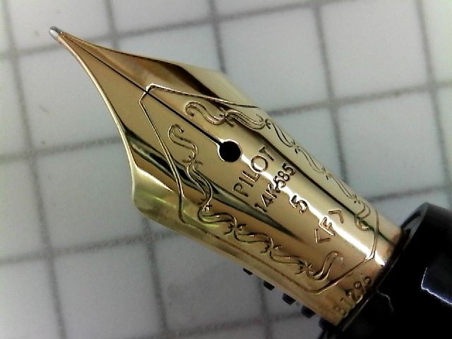 PILOT CUSTOM 74 14K-585 <F> : 万年筆おやじの備忘録