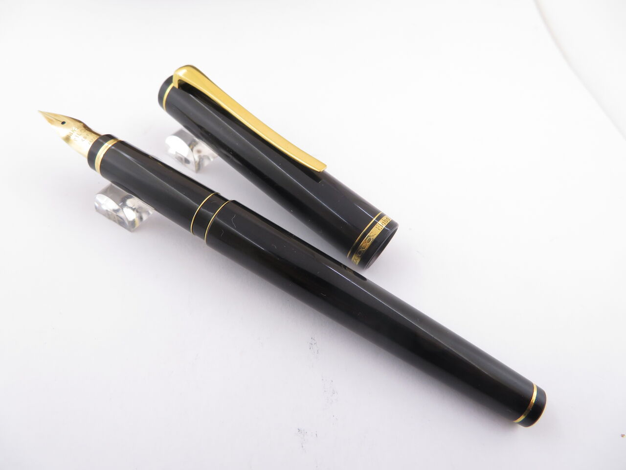 Pilot Elabo Fountain Pen - Black - 14k Soft Fine | JetPens