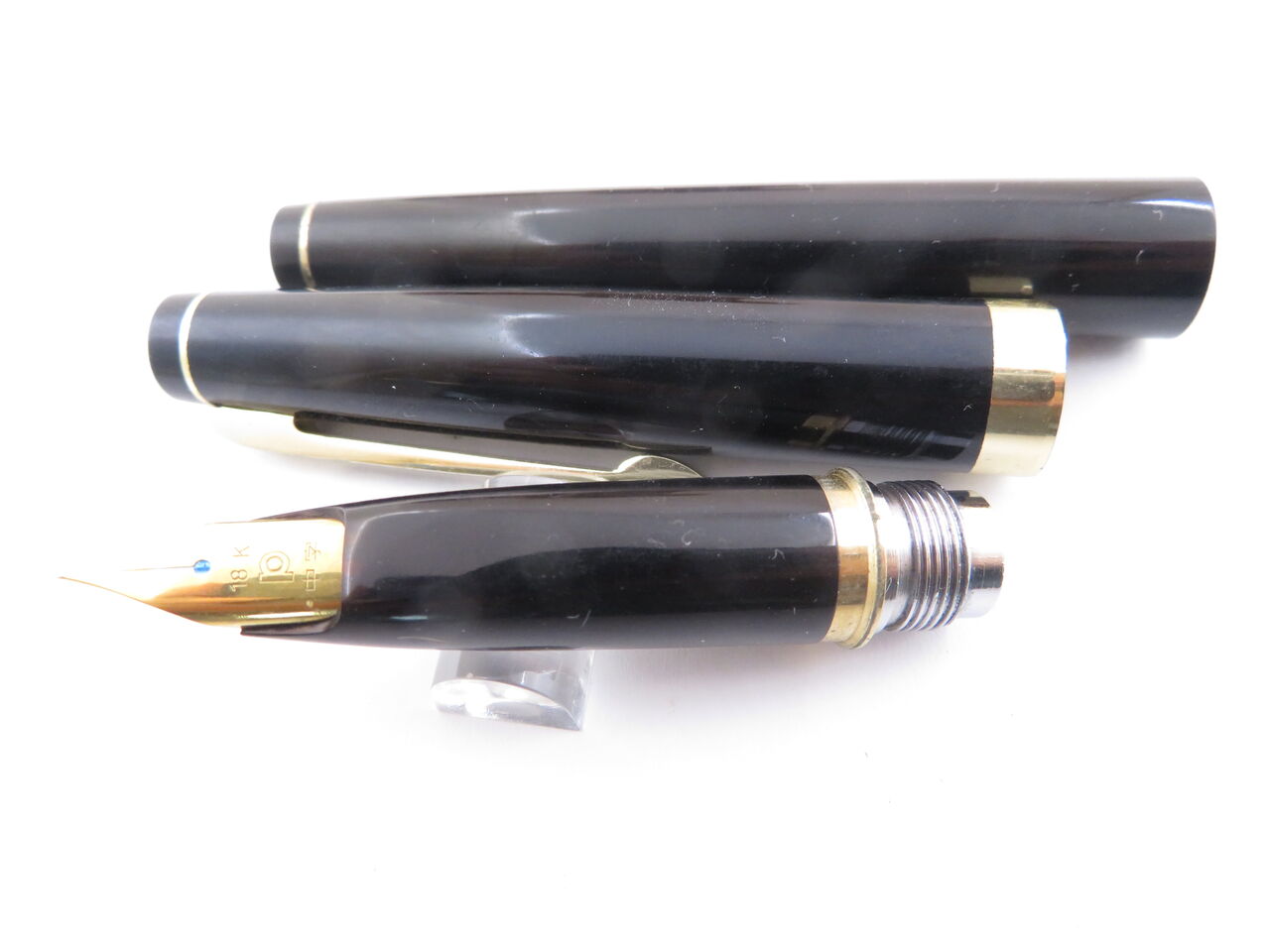 PILOT 万年筆 バーガンディ 18金 M/B PILOT 万年筆 バーガンディ 18金