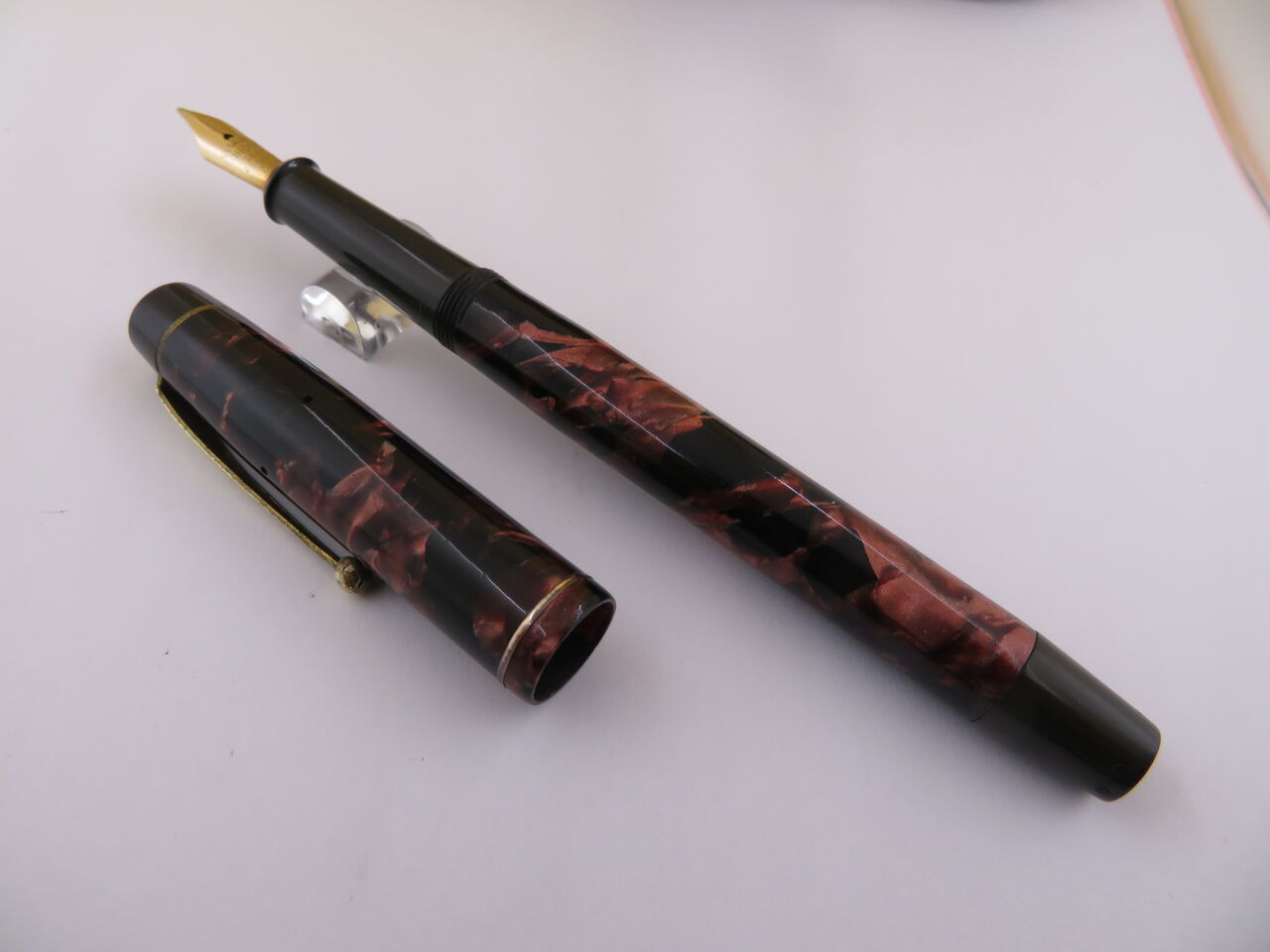 ONOTO No.14 Red Mottled Lever 万年筆 ONOTO 赤黒マーブルセル軸 P式 14Ct 3/ST : 万年筆おやじの備忘録