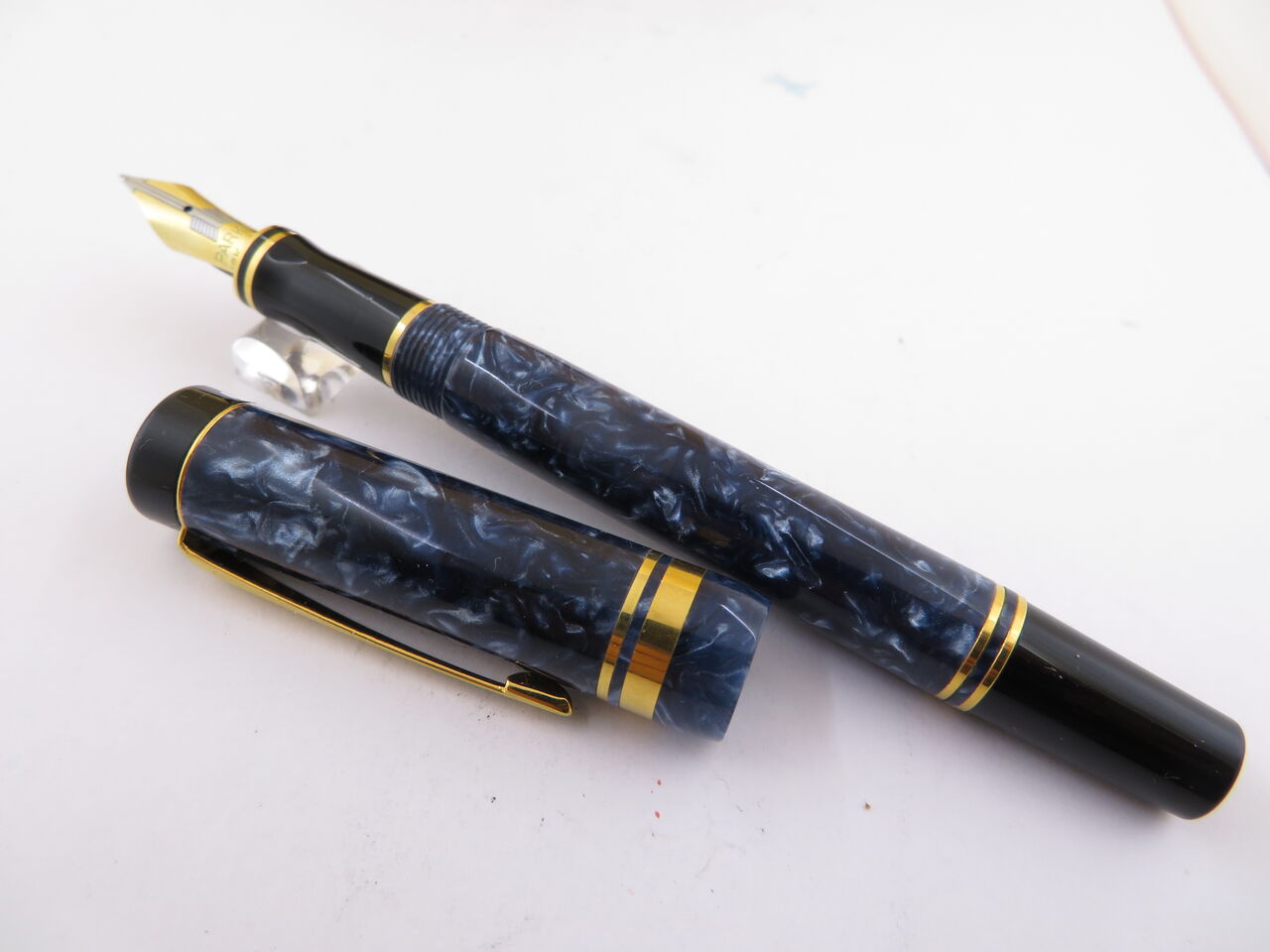 PARKER DUOFOLD インター 青マーブル軸 ＜M＞ : 万年筆おやじの備忘録