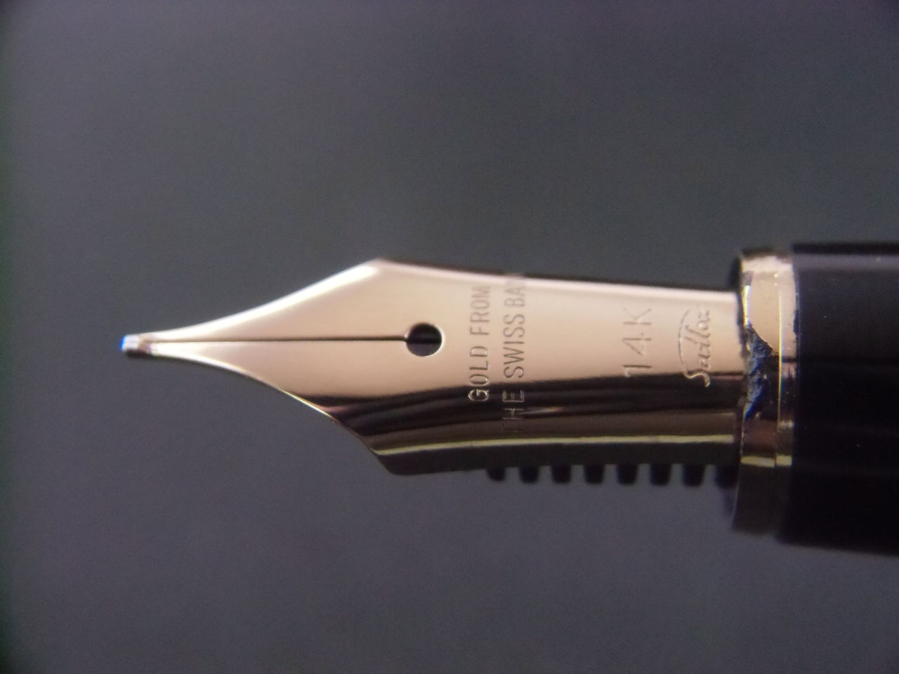 SAILORとSHEAFFER■万年筆 2本■ペン先14K SAILORとSHEAFFER□万年筆 2本□ペン先14K