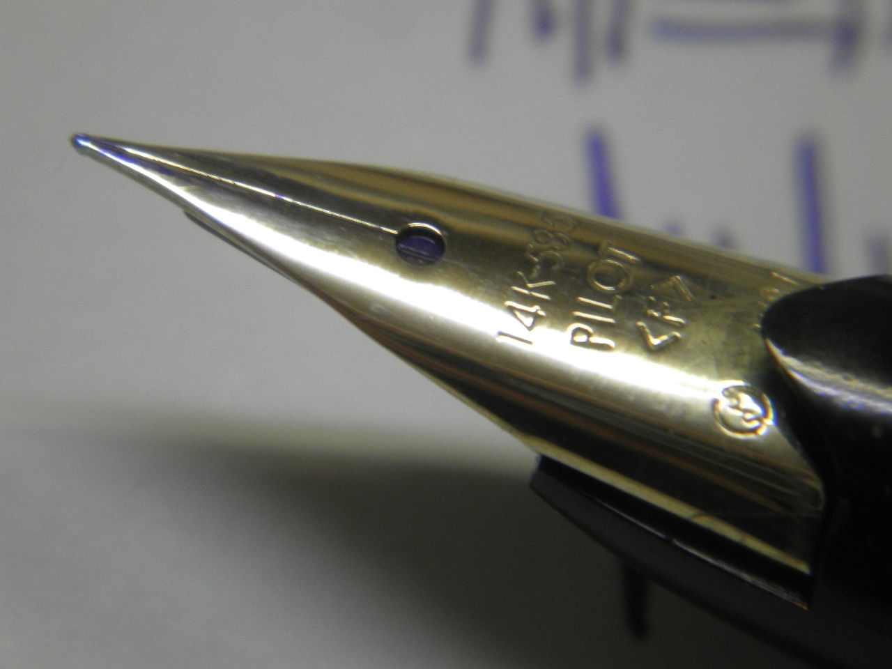 PILOT Elite <F>14K-585 : 万年筆おやじの備忘録 PILOT Elite <F>14K-585 : 万年筆おやじの備忘録