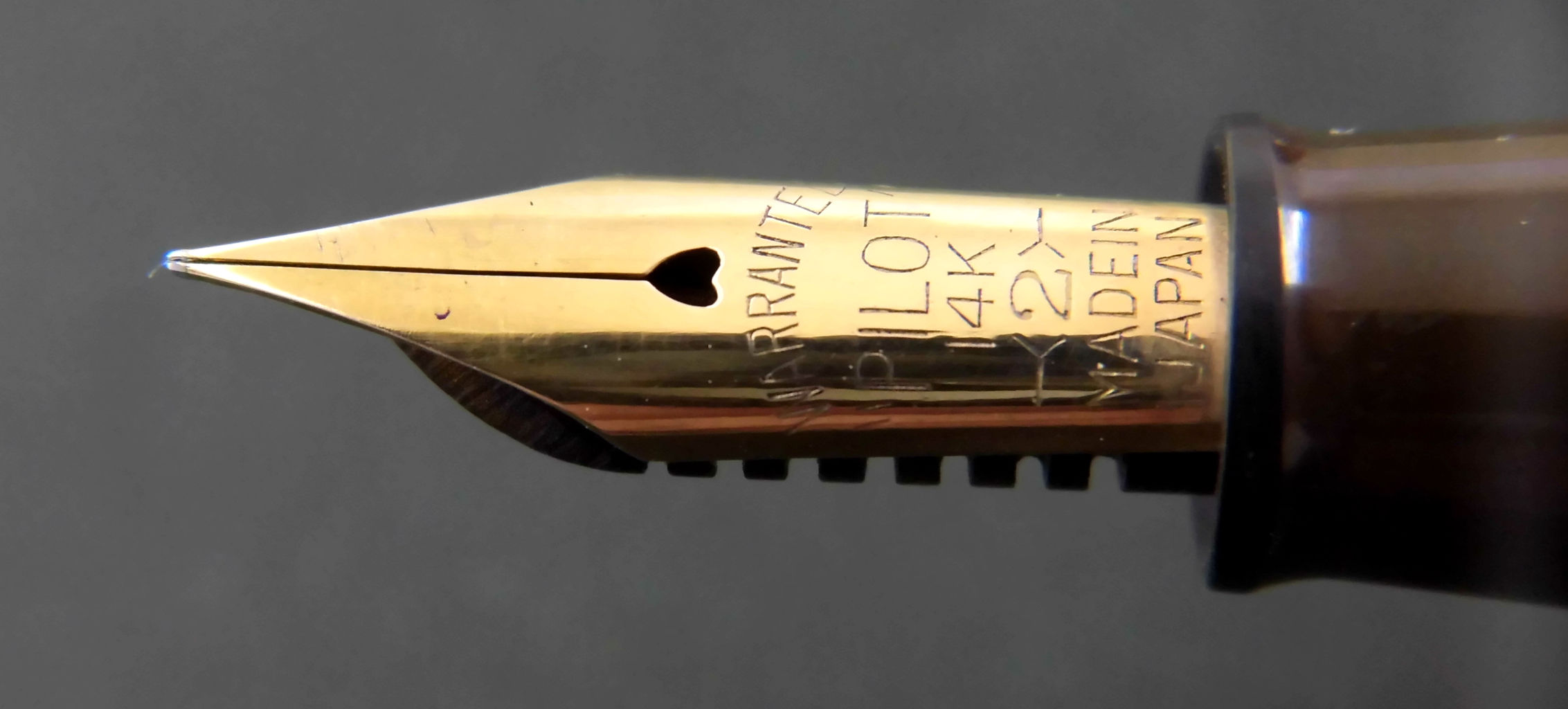 Pilot 53R 4号　万年筆　ラッカナイト軸 パイロット 53R 4号 ラッカナイト軸 - メルカリ