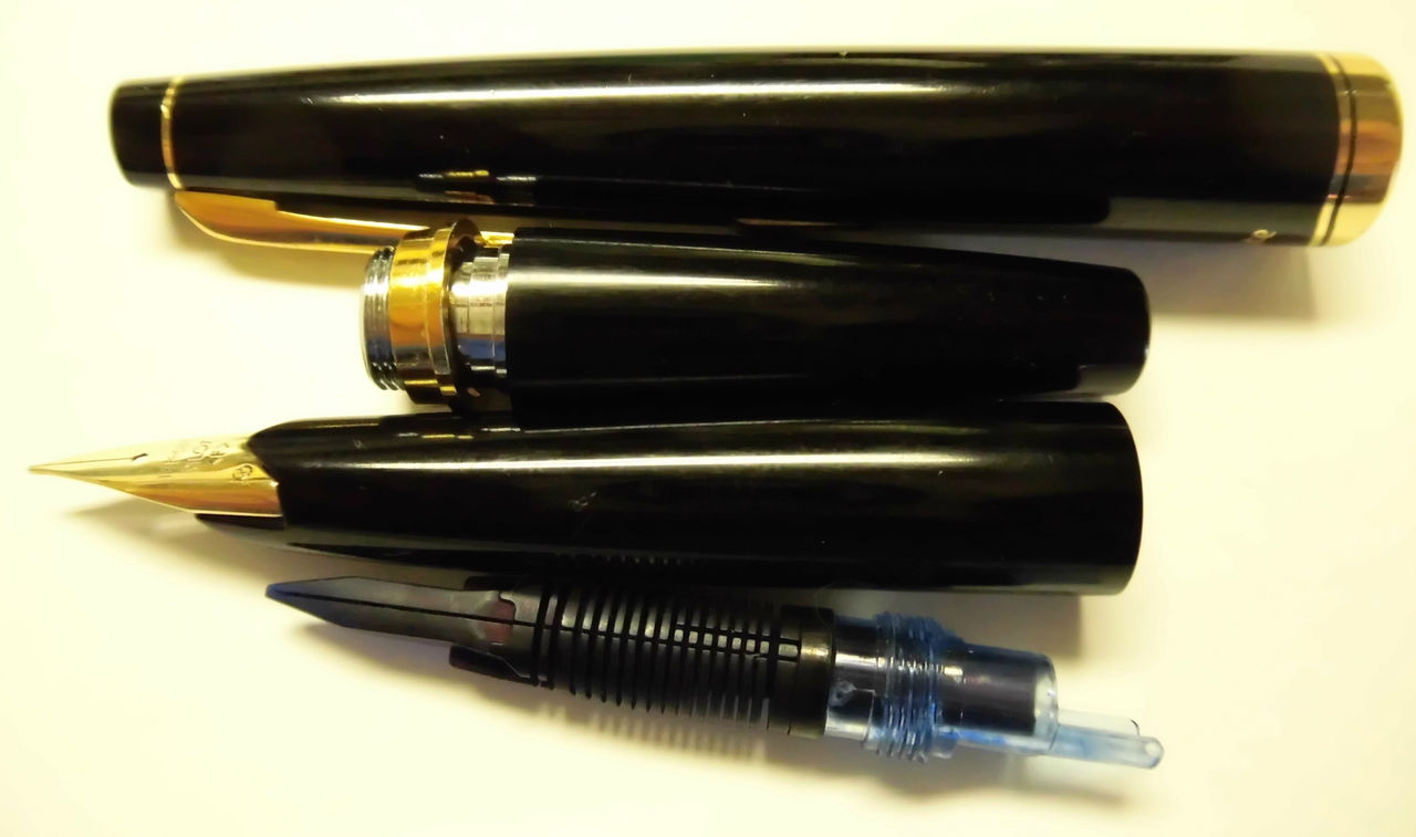 PILOT 最終型エリート 14K-585 金一色 : 万年筆おやじの備忘録