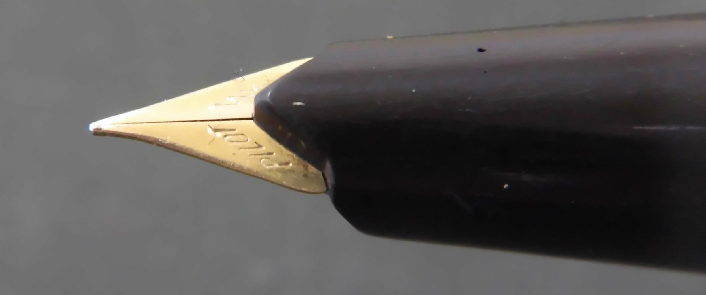 極稀少　パイロットL-100　1964東京オリンピックモデル　14k 万年筆 PILOT L-100V 14K そのA : 万年筆おやじの備忘録