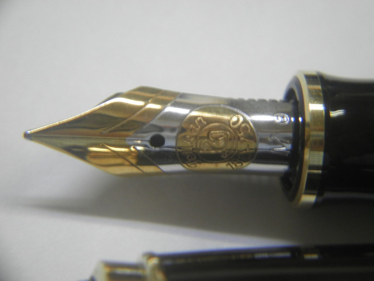 PELIKAN M600 (茶縞)プロト？18C-M(PF) : 万年筆おやじの備忘録