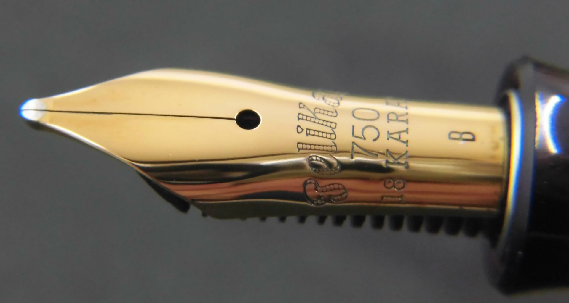 18K 750 万年筆 Lapiz B0828 イタリア製 青マーブル 金ペン先 18K 750 万年筆 Lapiz B0828 イタリア製 青マーブル 金ペン先 【公式通販】