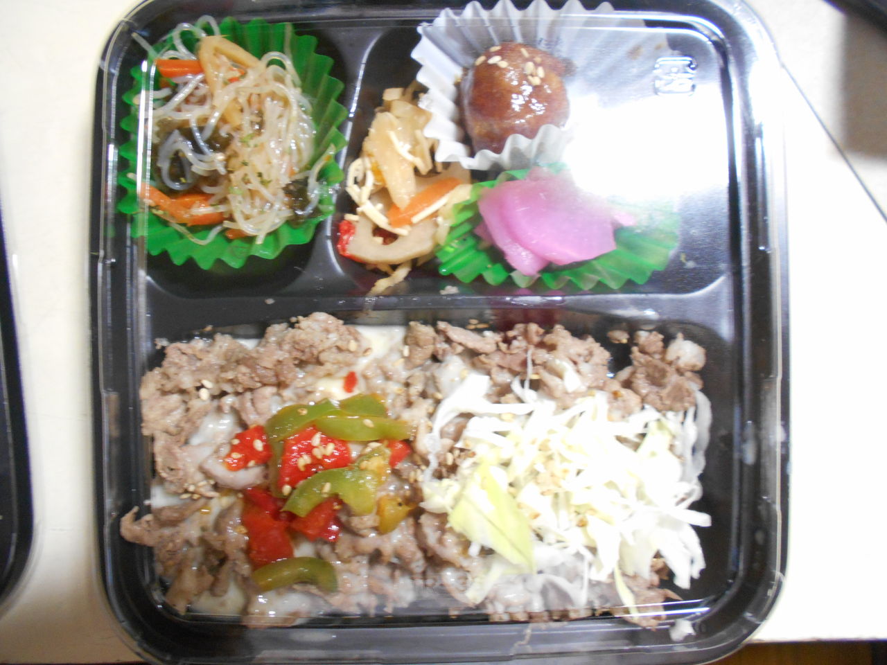 焼肉ととんかつ弁当 by あおぞらマルシェ 万年筆おやじの備忘録 別館