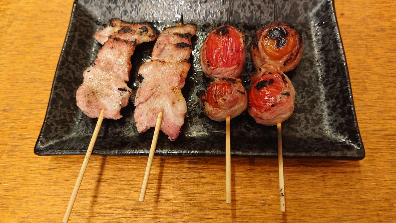 東京都 赤羽 大人気の激安やきとんでせんべろ まんぷく調査団