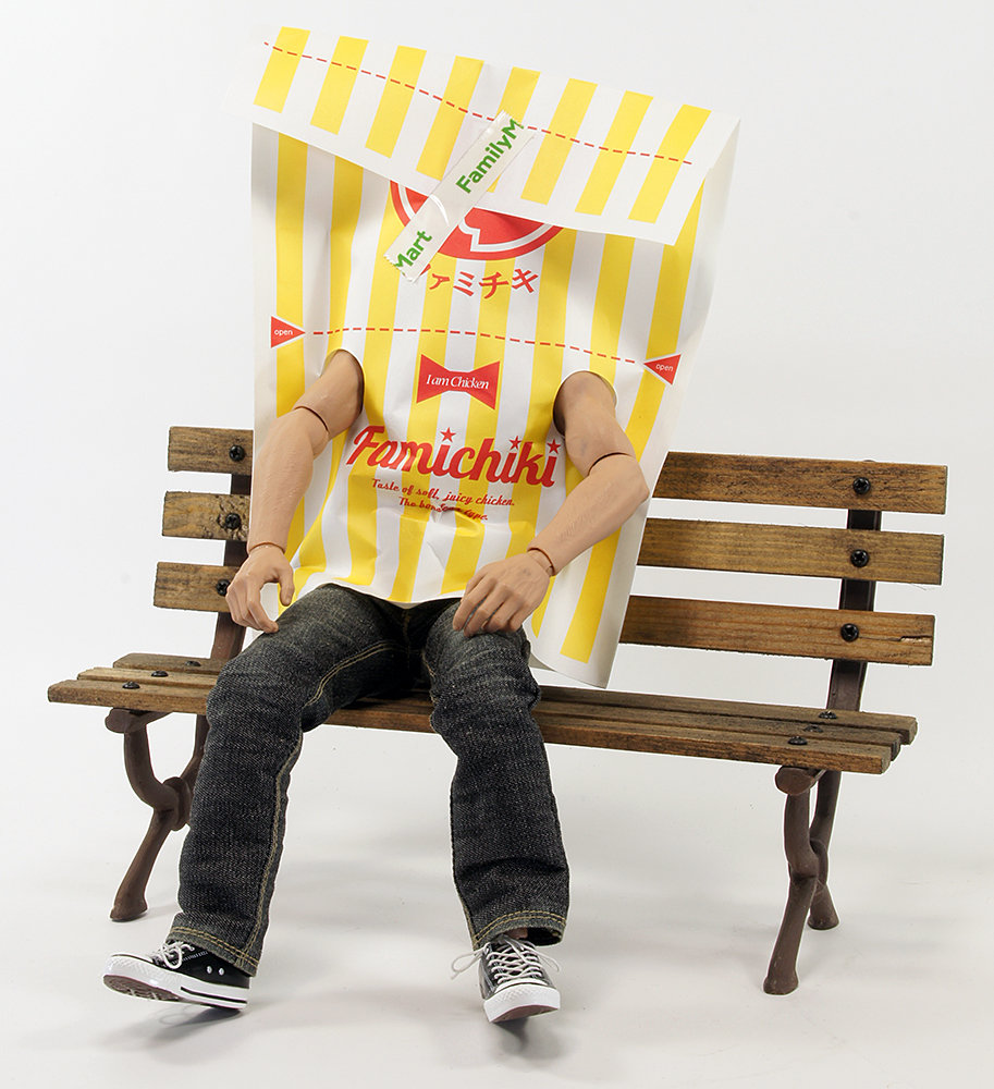 ファミチキ先輩 フィギュア 非売品