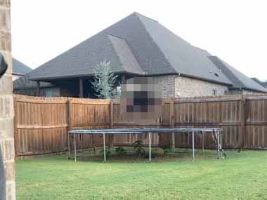 子供のためにトランポリンを買った。わ～い♪ → 今では毎日こんな様子です…