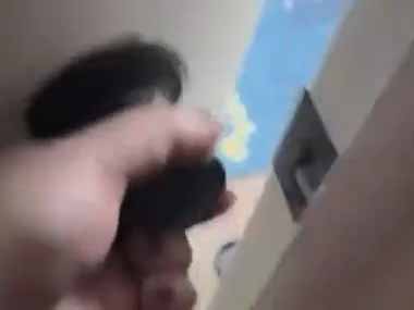 私は彼の虜だった。今日も彼のいる部屋へやってきた → 扉を開けたらすぐにこうなります…