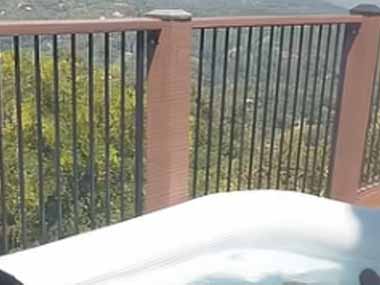 うちの子供用のプールで見知らぬ家族が遊んでいた。パパ、注意してきてよ！ → できません…